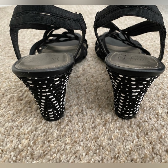 Strappy wedge sandals - Picture 2 of 4